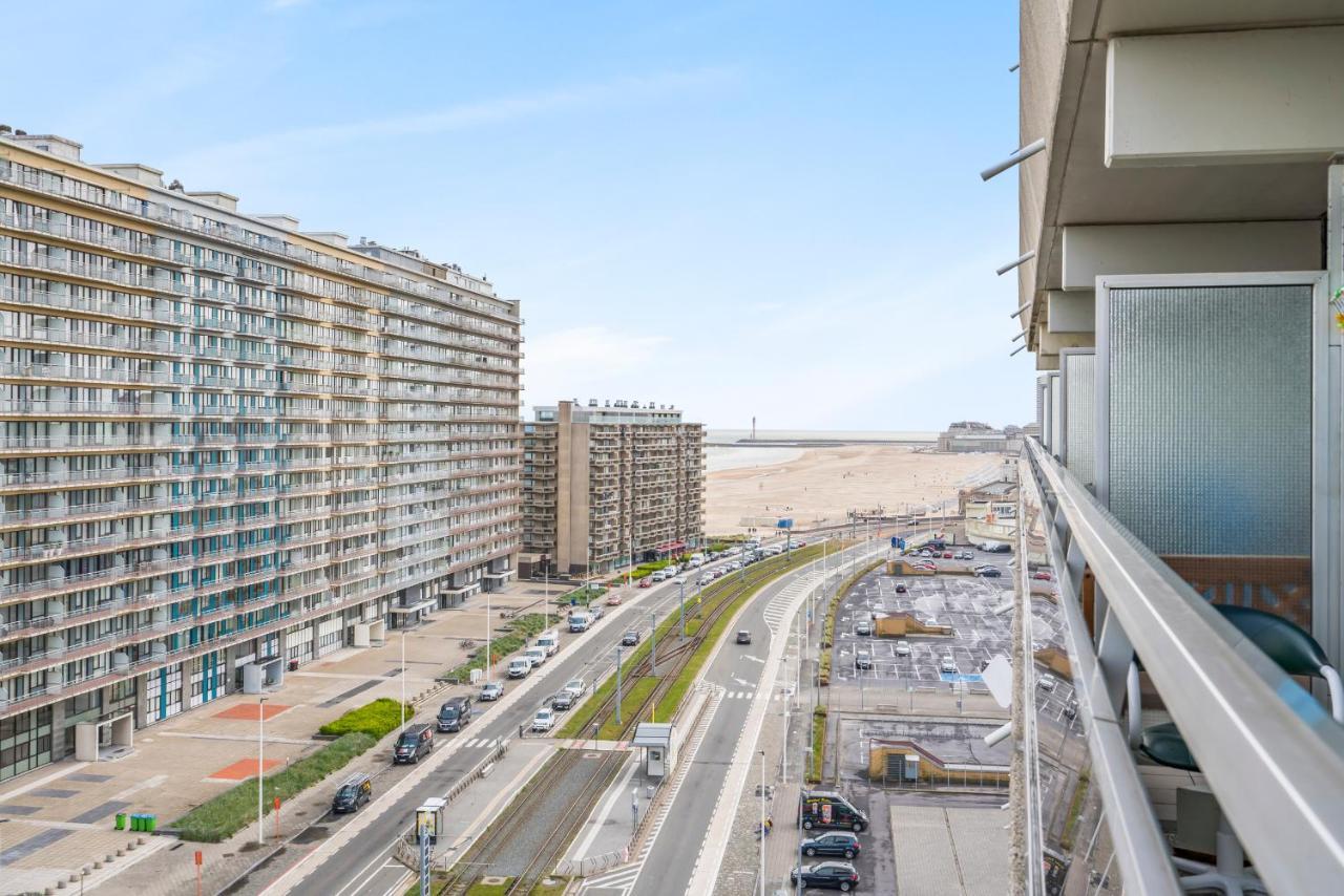Luxueuze Vakantiestudio Met Zeezicht En Terras In Oostende Exterior photo