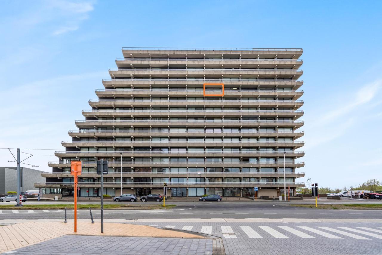Luxueuze Vakantiestudio Met Zeezicht En Terras In Oostende Exterior photo